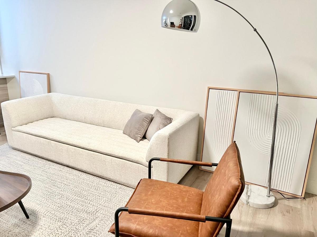 Modern 2 Bed Furnished Apartment In Quincy Kültér fotó